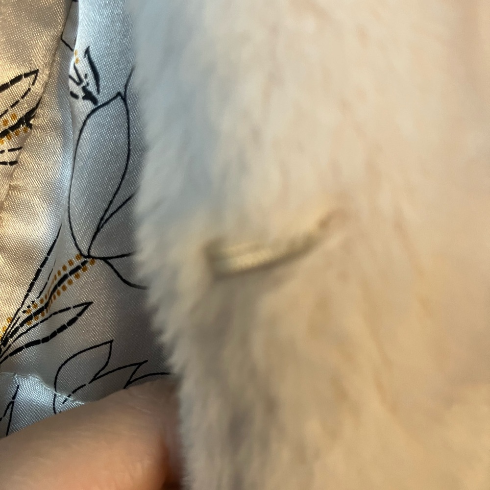 Chico's Cream Floral Faux Fur Jacket - Picture 10 of 15